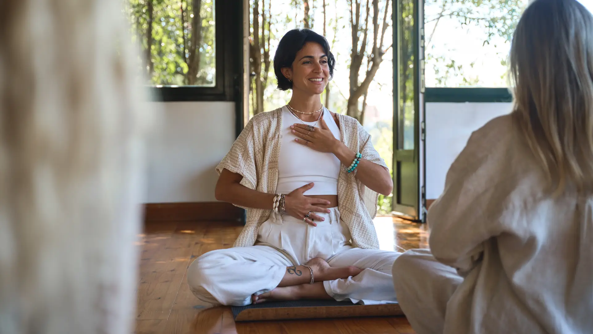 What Is Holistic Nutrition? Principles, Benefits & How It Differs from Dieting