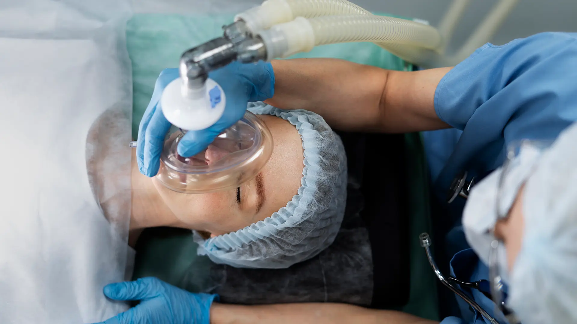 How Hyperbaric Oxygen Therapy (HBOT) Enhances Healing & Reduces Inflammation